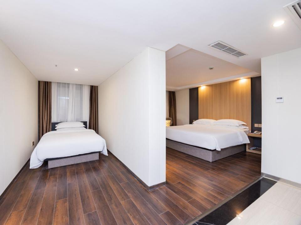 Country Inn&Suites By Radisson, Shanghai Pvg Kültér fotó