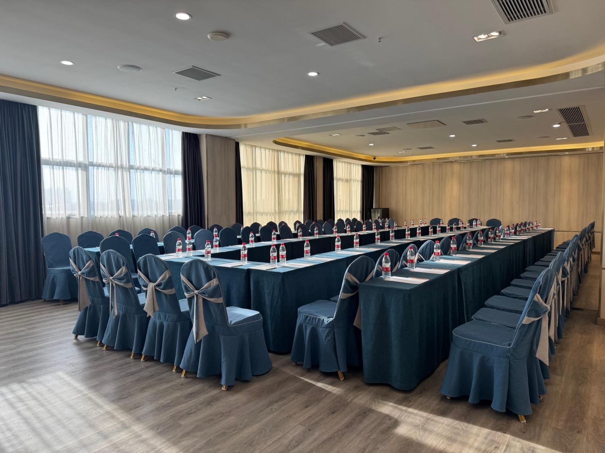 Country Inn&Suites By Radisson, Shanghai Pvg Kültér fotó