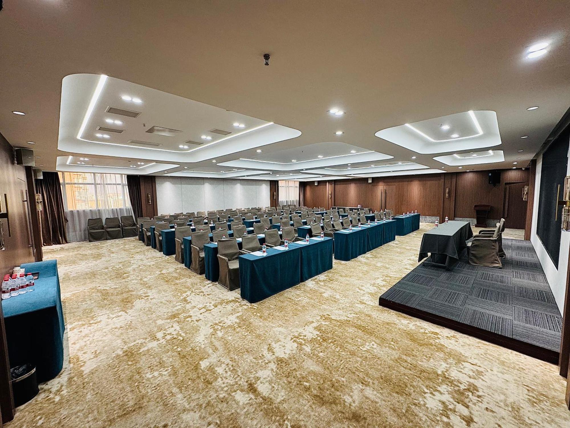 Country Inn&Suites By Radisson, Shanghai Pvg Kültér fotó